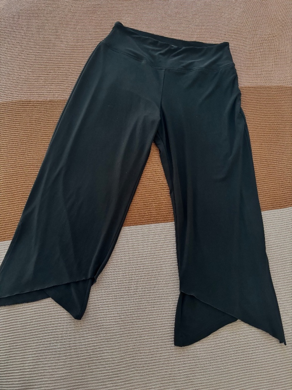 Sympli Black Wide Leg Asymmetric Hem Cropped Pull-On Pants Women’s Size 12